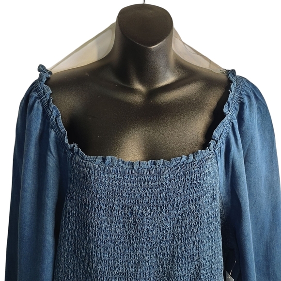 Old Navy Women's Blue Square Neck Smocked Bodice Blouse Size X-large NWT - Picture 3 of 11